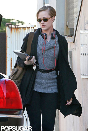 In November 2011, Evan Rachel Wood carried a copy of Just Kids in LA.
In November 2011, Evan Rachel Wood carried a copy of Just Kids in LA.