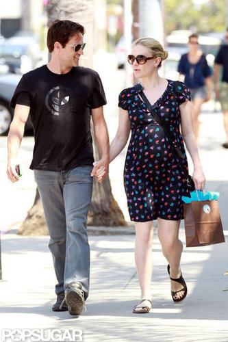 A pregnant Anna Paquin and Stephen Moyer held hands during a walk around LA in June 2012.
A pregnant Anna Paquin and Stephen Moyer held hands during a walk around LA in June 2012.