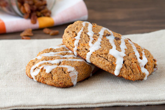 It is possible to take a piece of carrot cake on the road with these oil-free carrot cake protein bars. As an added bonus, they are high in protein and gluten-free.
It is possible to take a piece of carrot cake on the road with these oil-free carrot cake protein bars. As an added bonus, they are high in protein and gluten-free.