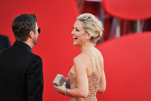 Kate Hudson Glows in Venice With Matthew by Her Side Kate Hudson Glows in Venice With Matthew by Her Side