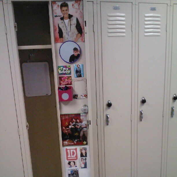 Decorating Our Lockers Decorating Our Lockers