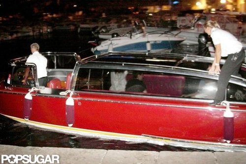 Tom Cruise hopped on a boat.
Tom Cruise hopped on a boat.