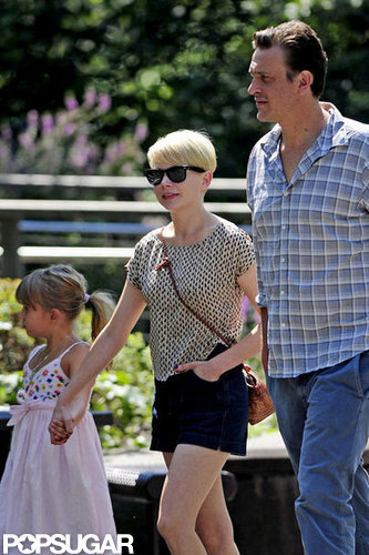 Michelle Williams and Jason Segel went to the zoo with Matilda.
Michelle Williams and Jason Segel went to the zoo with Matilda.