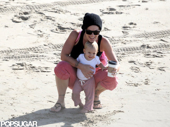 Pink Gets Sweet With Willow During a Sandy Beach Day Pink Gets Sweet With Willow During a Sandy Beach Day