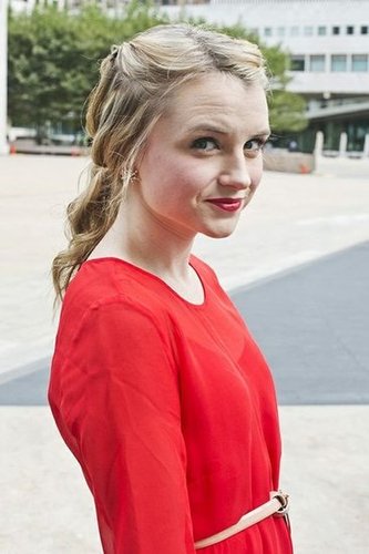 With the twisted braid and matching red lipstick, this gamine look was sweet and refreshing.
Photo by Caroline Voagen Nelson
With the twisted braid and matching red lipstick, this gamine look was sweet and refreshing.
Photo by Caroline Voagen Nelson
