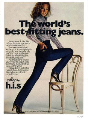 These jeans show off your curves.
These jeans show off your curves.