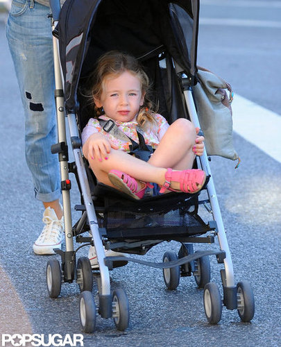 Sarah Jessica Parker Breaks From the Front Row For the School Run Sarah Jessica Parker Breaks From the Front Row For the School Run