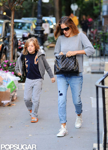 Sarah Jessica Parker Breaks From the Front Row For the School Run Sarah Jessica Parker Breaks From the Front Row For the School Run
