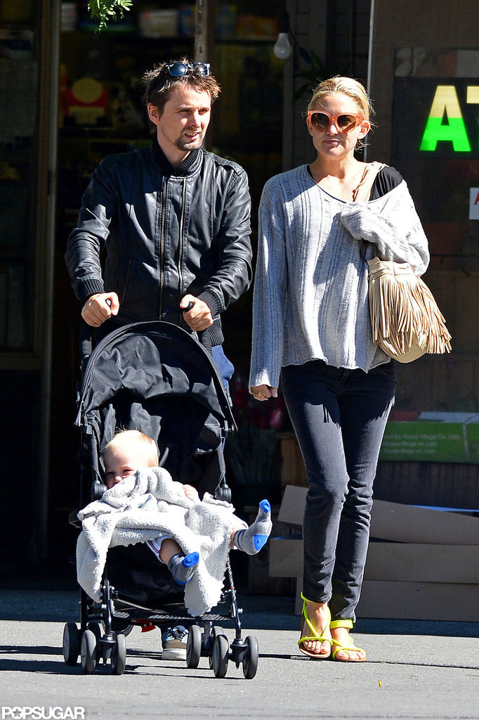Kate Hudson and Matthew Bellamy Stroll With Bingham Kate Hudson and Matthew Bellamy Stroll With Bingham