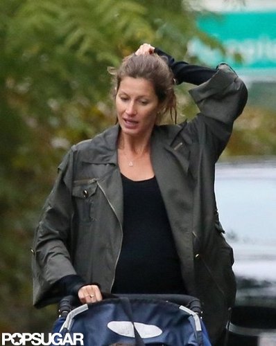 Gisele Bundchen Bumps Around Boston With Ben While Tom Hits the Field Gisele Bundchen Bumps Around Boston With Ben While Tom Hits the Field