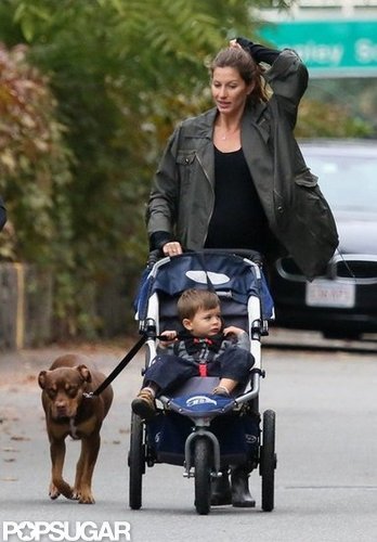 Gisele Bundchen Bumps Around Boston With Ben While Tom Hits the Field Gisele Bundchen Bumps Around Boston With Ben While Tom Hits the Field