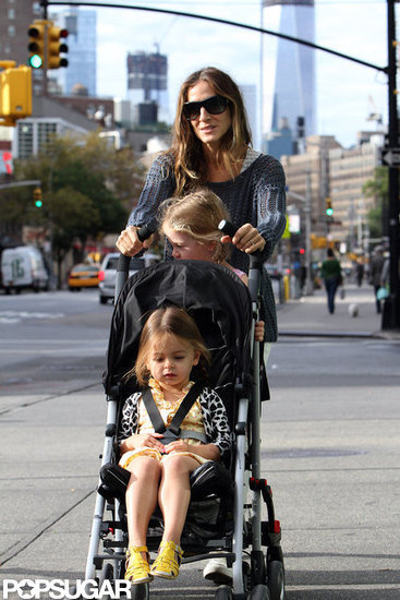 Sarah Jessica Parker pushed a stroller with her twins.
Sarah Jessica Parker pushed a stroller with her twins.