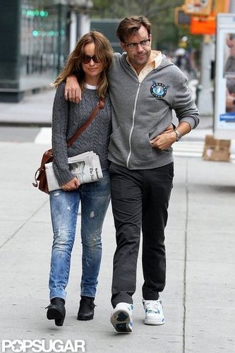 Olivia Wilde Shows PDA With Jason Sudeikis Before a Big Award Night Olivia Wilde Shows PDA With Jason Sudeikis Before a Big Award Night
