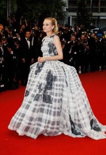 Joshua Jackson Cut Diane Kruger Out of Her Dress