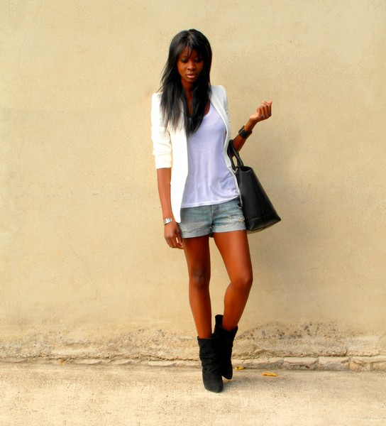 http://stylesbyassitan.blogspot.fr/2012/09/look-chic-et-decontracte.html