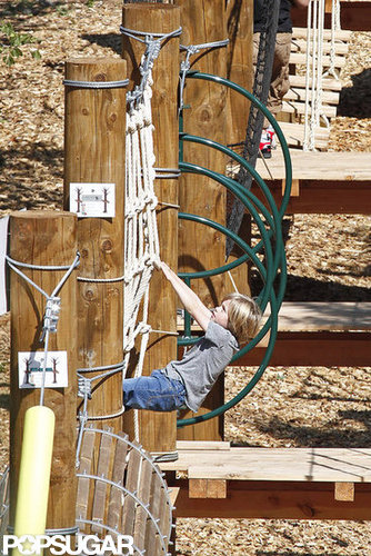 Angelina, Shiloh, Zahara, Pax, and the Twins Bounce Around at a Park! Angelina, Shiloh, Zahara, Pax, and the Twins Bounce Around at a Park!