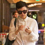 Ginnifer Goodwin Makes a Subtle Impact in a White Blouse and Jeans Ginnifer Goodwin Makes a Subtle Impact in a White Blouse and Jeans