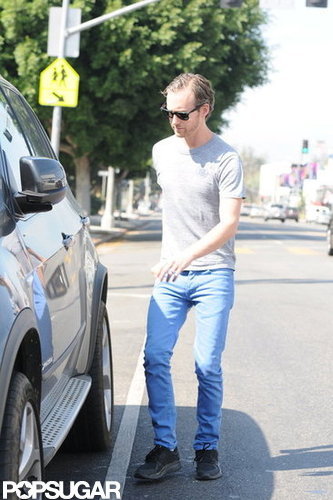 Adam Shulman wore a wedding band on his left hand.
Adam Shulman wore a wedding band on his left hand.