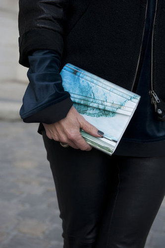 A marbled clutch looked insanely cool against this darker ensemble.
A marbled clutch looked insanely cool against this darker ensemble.