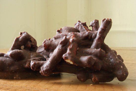 Chocolate Pretzel Clusters Chocolate Pretzel Clusters