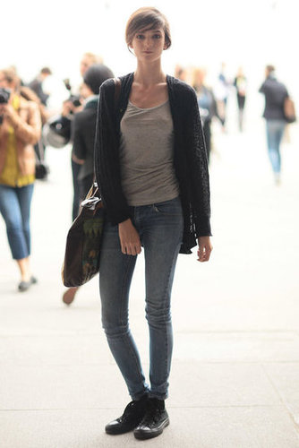 A simplified model moment, with laid-back high-tops.
A simplified model moment, with laid-back high-tops.