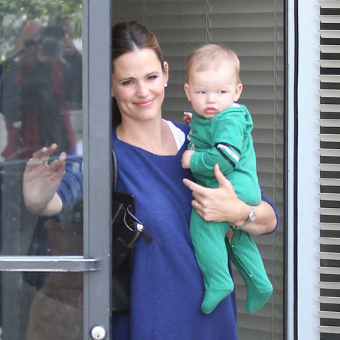 Jennifer Garner Carries Samuel Affleck in LA | Pictures