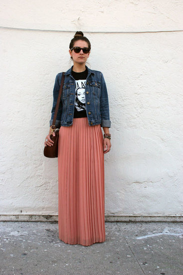 Congrats, Style Extraordinaire! A maxi and denim jacket make such a cool pairing.
Congrats, Style Extraordinaire! A maxi and denim jacket make such a cool pairing.