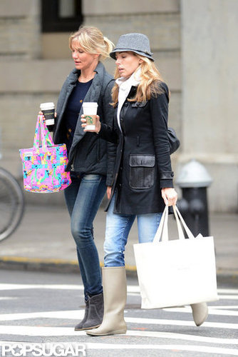 Cameron Diaz and her friend carried coffees as they shopped around NYC.
Cameron Diaz and her friend carried coffees as they shopped around NYC.