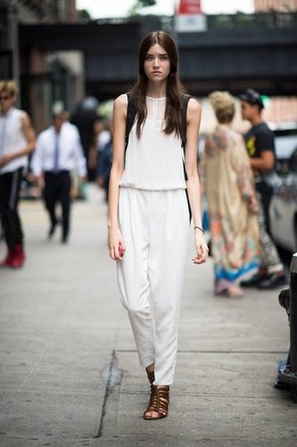 Ground all-white with brown leather. We love the way it looks on woven sandals, but a pair of ankle boots would be just as cool.
Source: Adam Katz Sinding
Ground all-white with brown leather. We love the way it looks on woven sandals, but a pair of ankle boots would be just as cool.
Source: Adam Katz Sinding