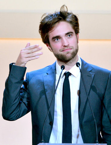 Robert Pattinson Attends Elle's Women in Hollywood Bash to Honor Uma Robert Pattinson Attends Elle's Women in Hollywood Bash to Honor Uma