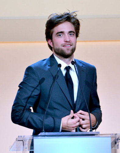 Robert Pattinson wore a suit to attend the awards.
Robert Pattinson wore a suit to attend the awards.