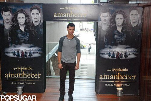 Taylor Lautner promoted Breaking Dawn Part 2 in Rio de Janeiro.
Taylor Lautner promoted Breaking Dawn Part 2 in Rio de Janeiro.
