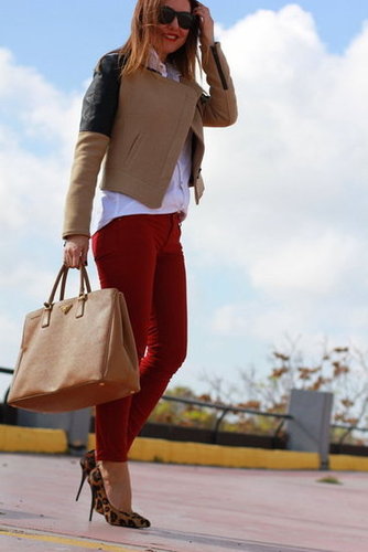 File this under crisp Fall color combos: red and camel have an utterly chic effect together.
Source: Lookbook.nu
File this under crisp Fall color combos: red and camel have an utterly chic effect together.
Source: Lookbook.nu