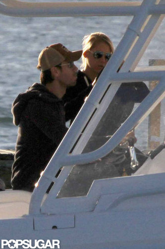 Enrique Iglesias and Anna Kournikova cozied up on a boat.
Enrique Iglesias and Anna Kournikova cozied up on a boat.