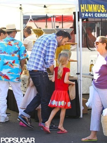 Ben Affleck shopped with Violet and Seraphina Affleck.
Ben Affleck shopped with Violet and Seraphina Affleck.
