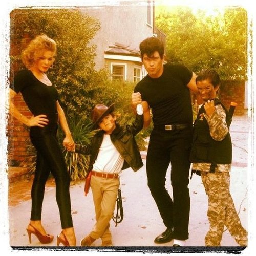 LeAnn Rimes and Eddie Cibrian went as Sandy and Danny from Grease.
Source: Twitter user leannrimes
LeAnn Rimes and Eddie Cibrian went as Sandy and Danny from Grease.
Source: Twitter user leannrimes