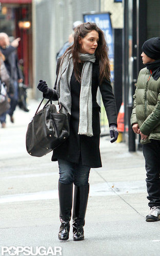 Katie Holmes stayed warm in layers in NYC.
Katie Holmes stayed warm in layers in NYC.