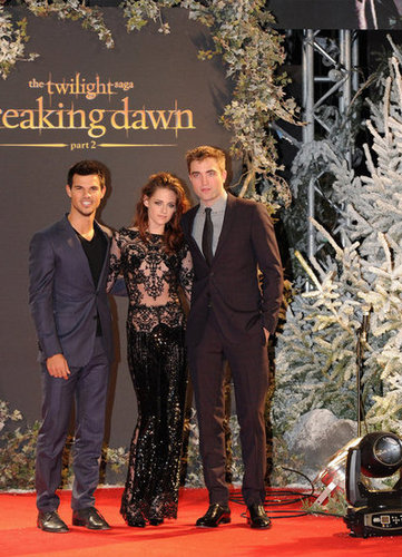 Taylor Lautner, Kristen Stewart, and Robert Pattinson posed at the UK premiere of Breaking Dawn Part 2.
Taylor Lautner, Kristen Stewart, and Robert Pattinson posed at the UK premiere of Breaking Dawn Part 2.