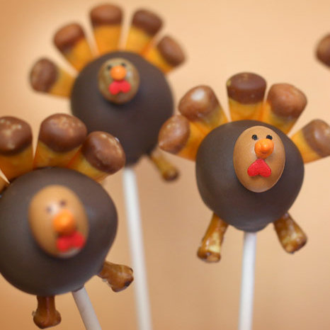 Thanksgiving Cakes, Cupcakes, and Cake Pops