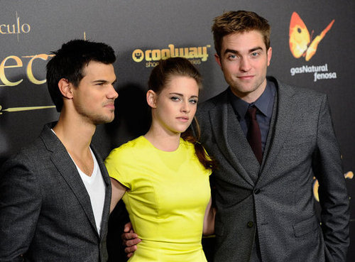 Breaking Dawn Part 2 is #1 — See All the Photos From Twilight's Final Press Tour! Breaking Dawn Part 2 is #1 — See All the Photos From Twilight's Final Press Tour!