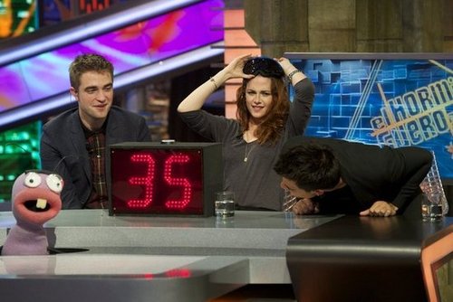 Breaking Dawn Part 2 is #1 — See All the Photos From Twilight's Final Press Tour! Breaking Dawn Part 2 is #1 — See All the Photos From Twilight's Final Press Tour!