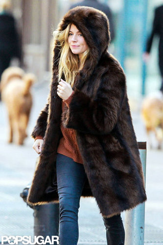 Sienna Miller Keeps Cozy in the Big Apple Sienna Miller Keeps Cozy in the Big Apple