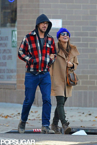 Ryan Gosling and Eva Mendes Keep Things Hot in Cold NYC Ryan Gosling and Eva Mendes Keep Things Hot in Cold NYC