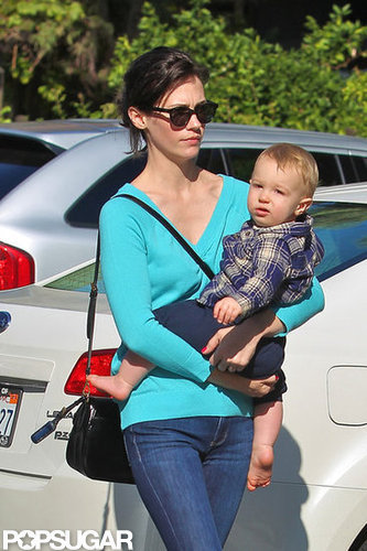 January Jones Steps Out With Xander and New Brunette Locks January Jones Steps Out With Xander and New Brunette Locks