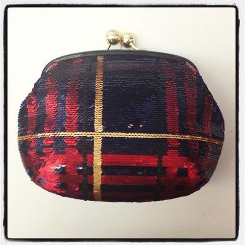 How perfect for the holidays is this Coach clutch?
How perfect for the holidays is this Coach clutch?