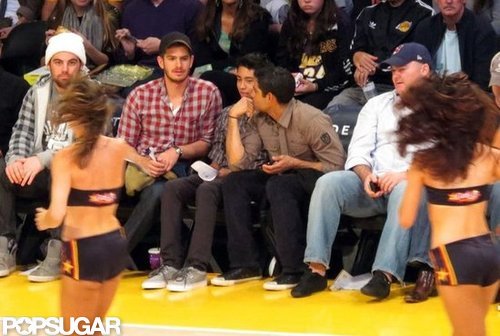 Andrew Garfield Snags a Courtside Seat at the Lakers Game Andrew Garfield Snags a Courtside Seat at the Lakers Game