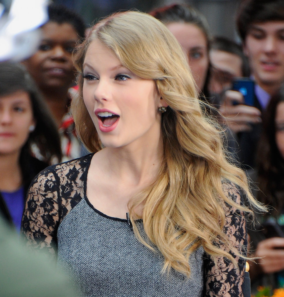Taylor Swift greeted fans outside of Good Morning America in October 2011.
Taylor Swift greeted fans outside of Good Morning America in October 2011.