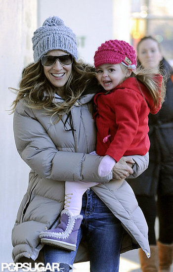 Sarah Jessica Parker carried her daughter Tabitha Broderick.
Sarah Jessica Parker carried her daughter Tabitha Broderick.