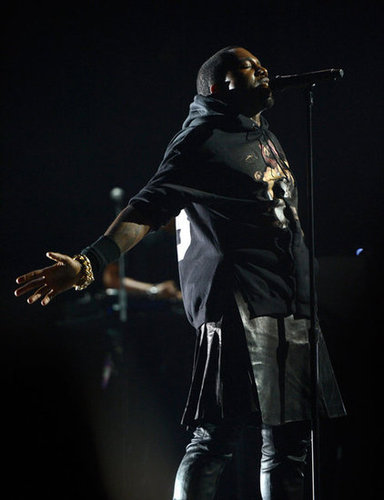 Paul and Nirvana Play the 12/12/12 Show With Kanye, Chris, and More Stars Paul and Nirvana Play the 12/12/12 Show With Kanye, Chris, and More Stars