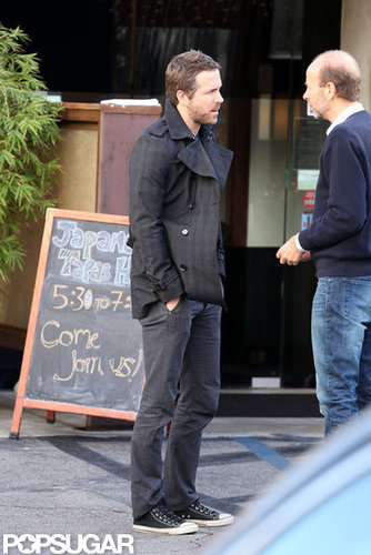 Ryan Reynolds Makes a Sexy Sushi Run in LA Ryan Reynolds Makes a Sexy Sushi Run in LA